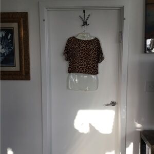 Forever 21 Leopard Print Crop Top